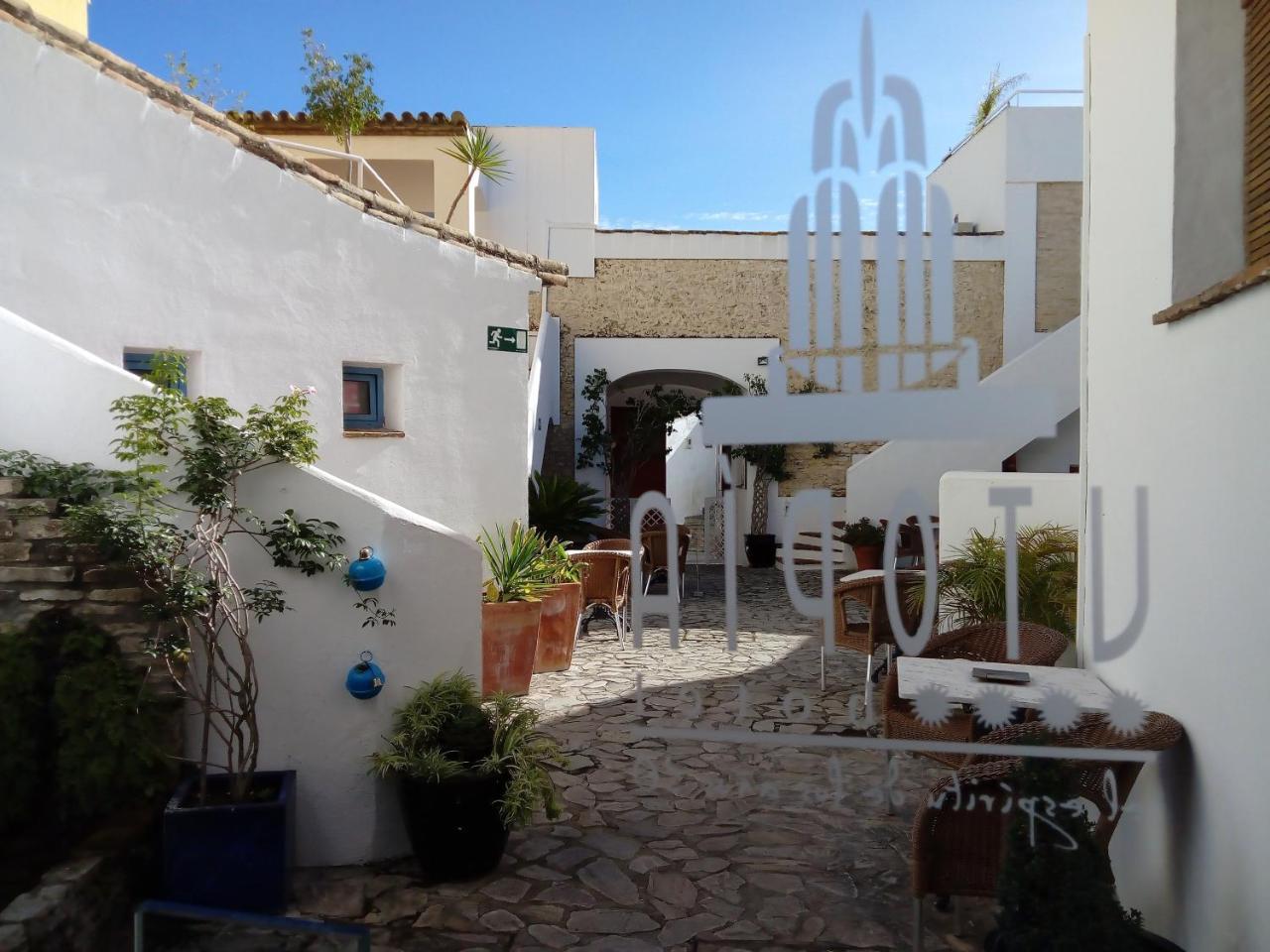 Hotel Utopia Benalup-Casas Viejas Exterior photo